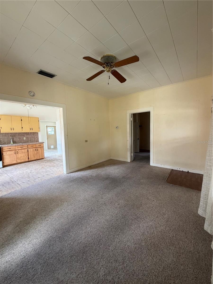 146 N Hernando Ave Property Photo 6