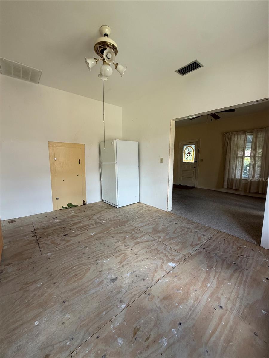 146 N Hernando Ave Property Photo 10