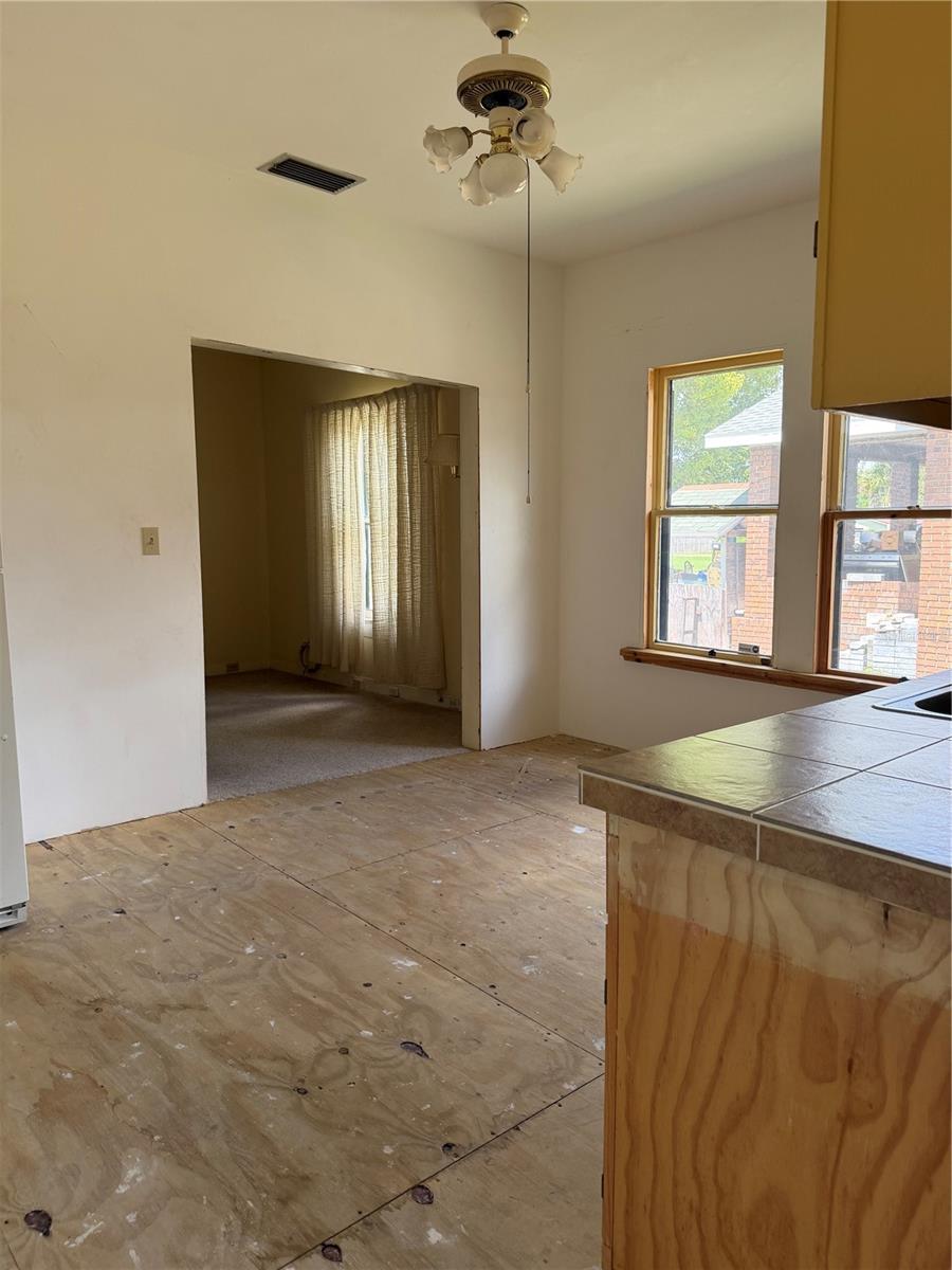 146 N Hernando Ave Property Photo 11