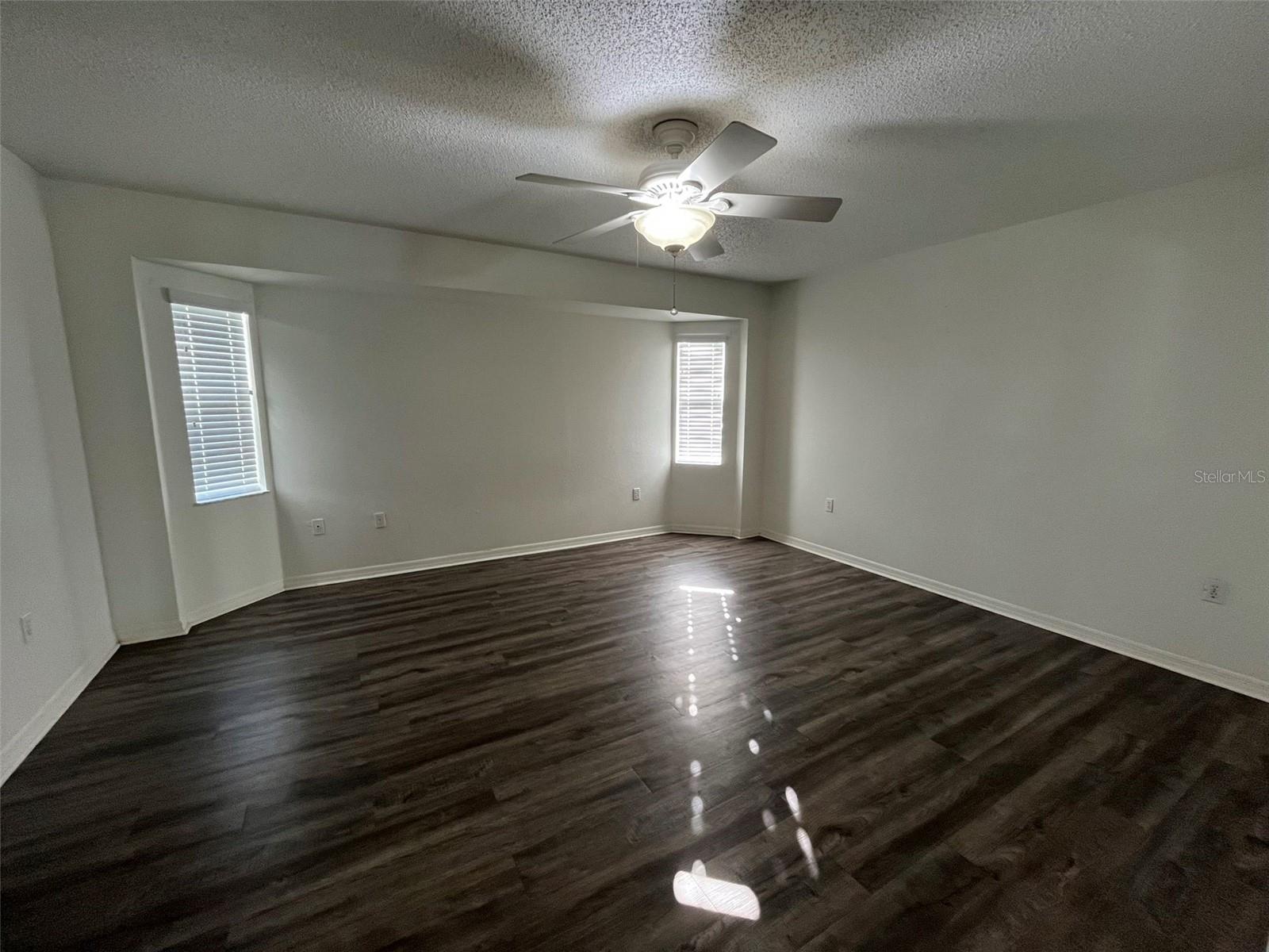 26453 Trinilas Dr Property Photo 8