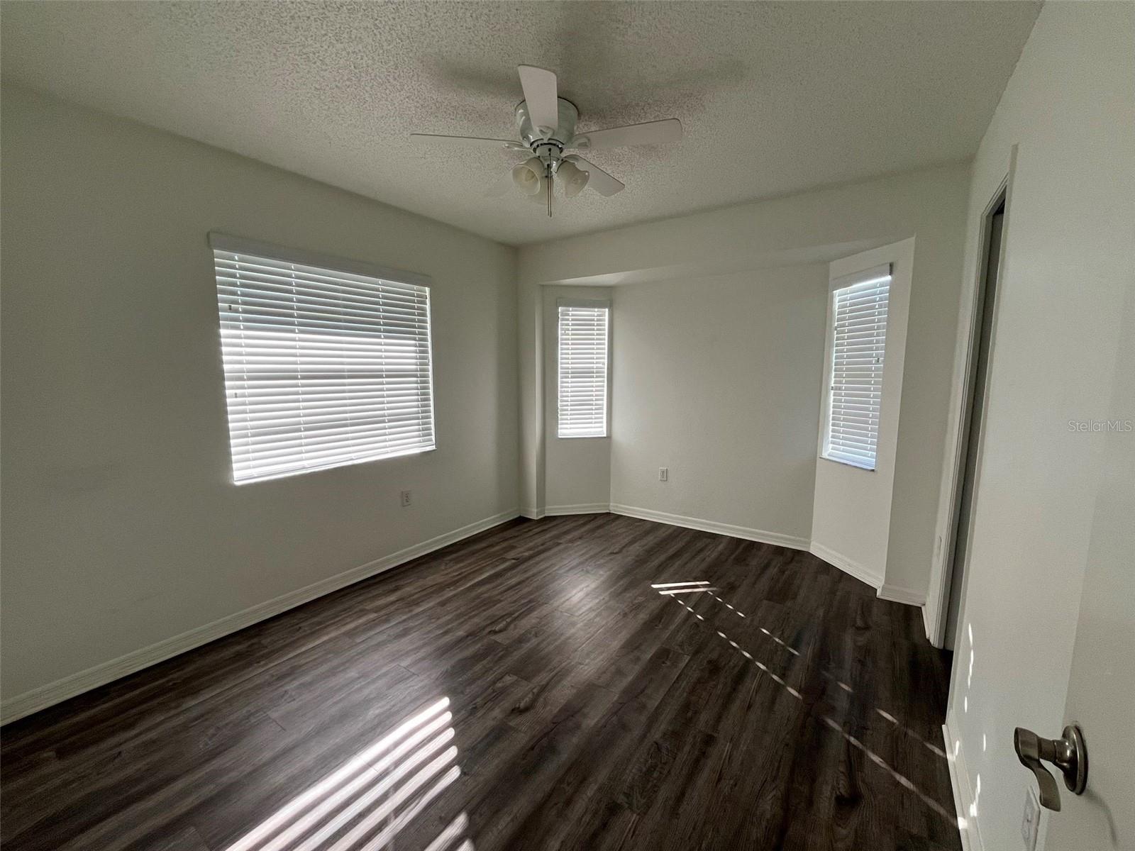 26453 Trinilas Dr Property Photo 13