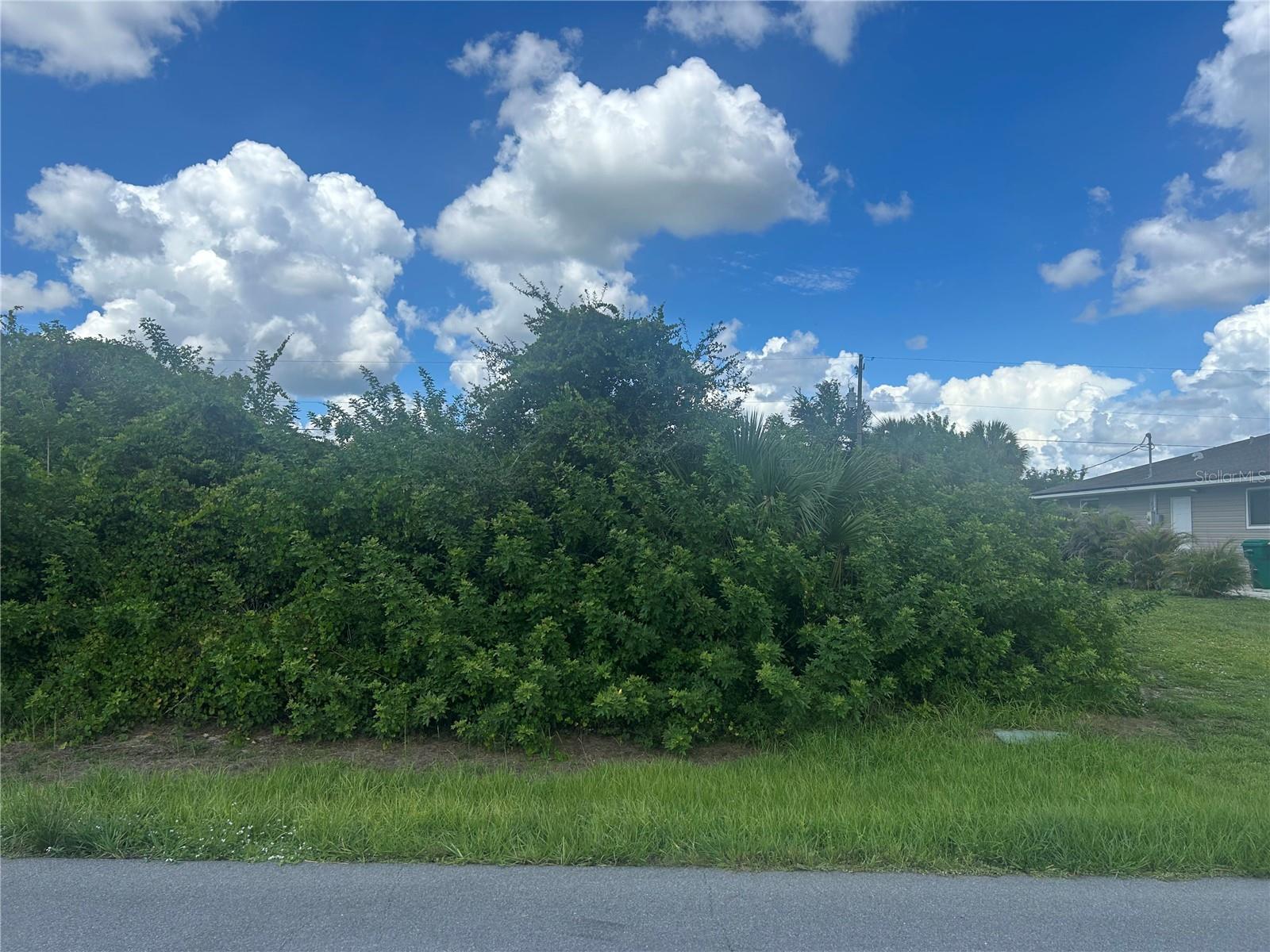 11104 Grafton Ave Property Photo 1