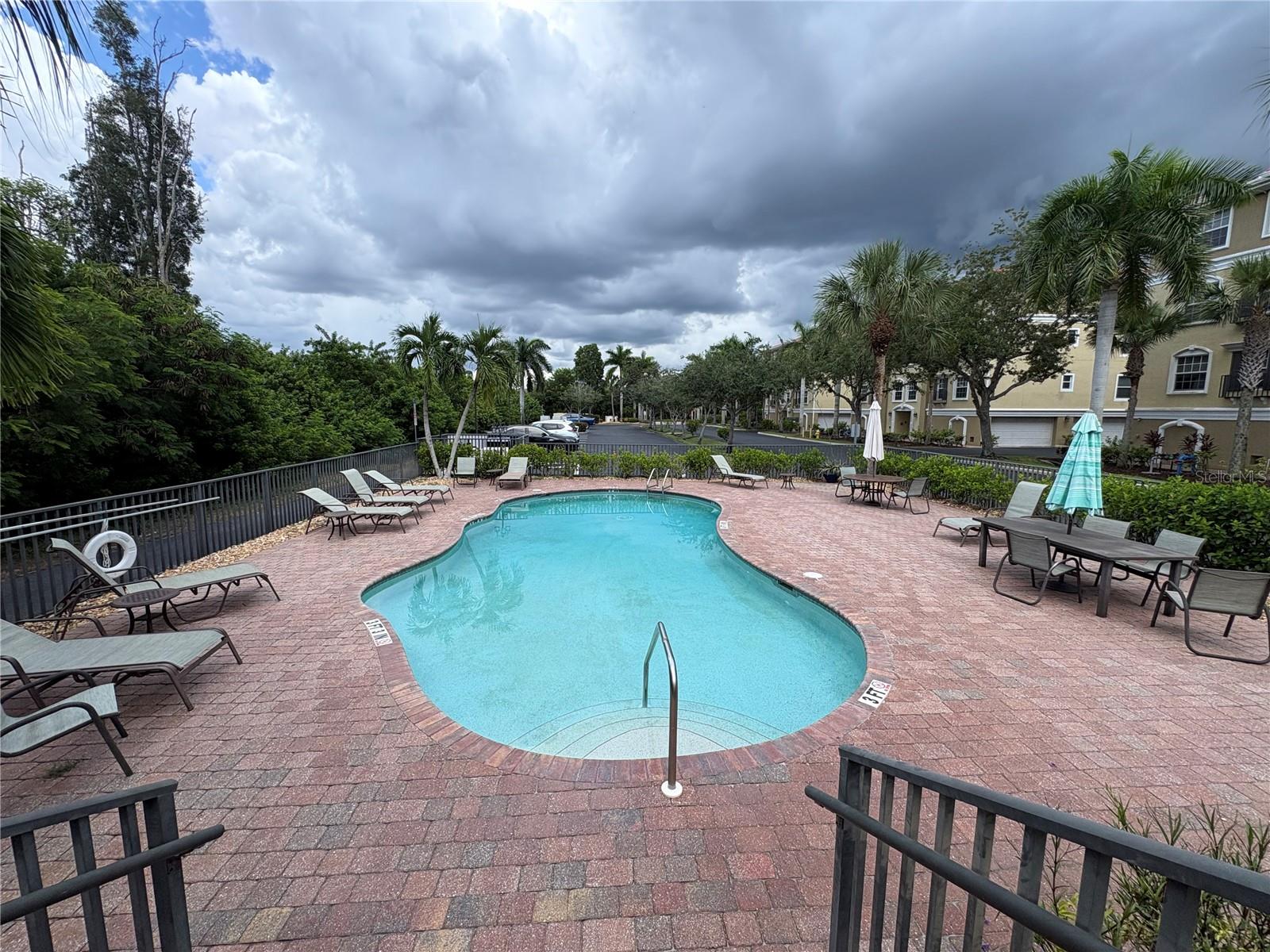 10031 Lake Cove Dr #201 Property Photo 4