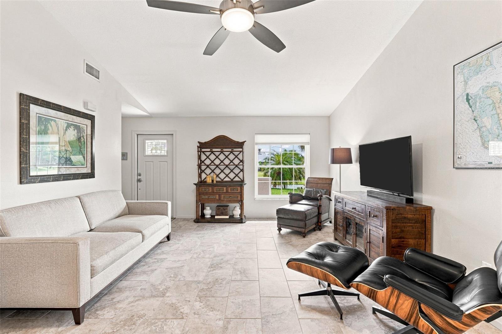2325 Talbrook Ter Property Photo 8