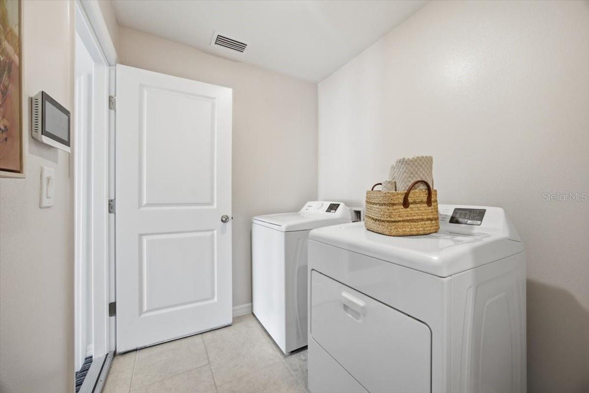 3004 Cascade Cir Property Photo 10
