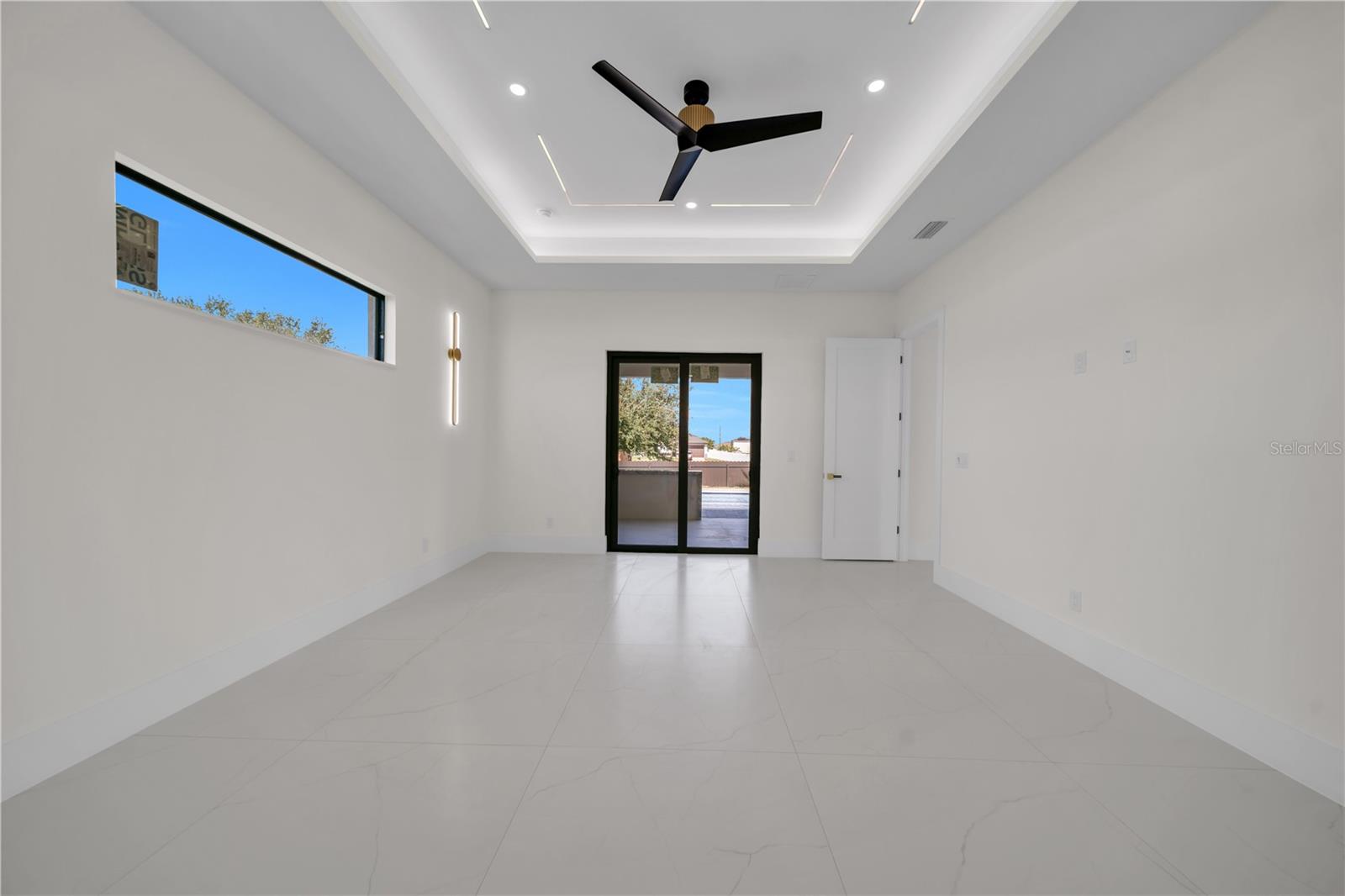 2421 N Santa Barbara Blvd N Property Photo 21
