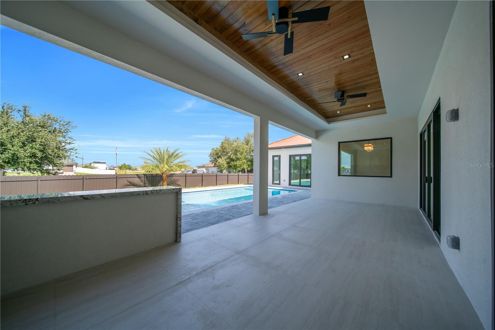 2421 N Santa Barbara Blvd N Property Photo 33