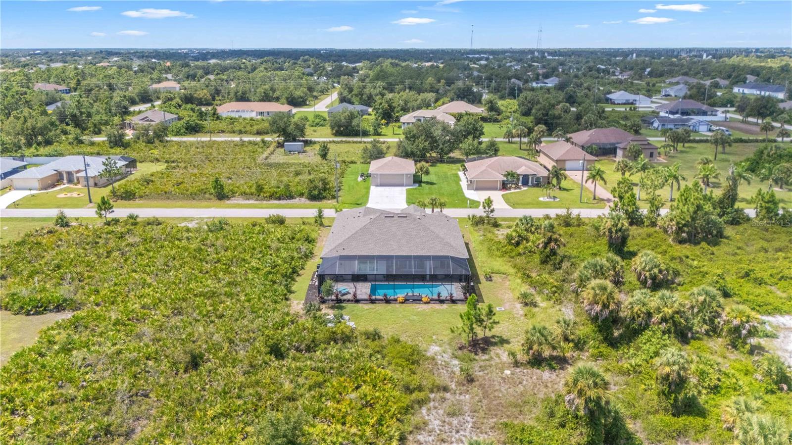 13316 Journal Ln Property Photo 5