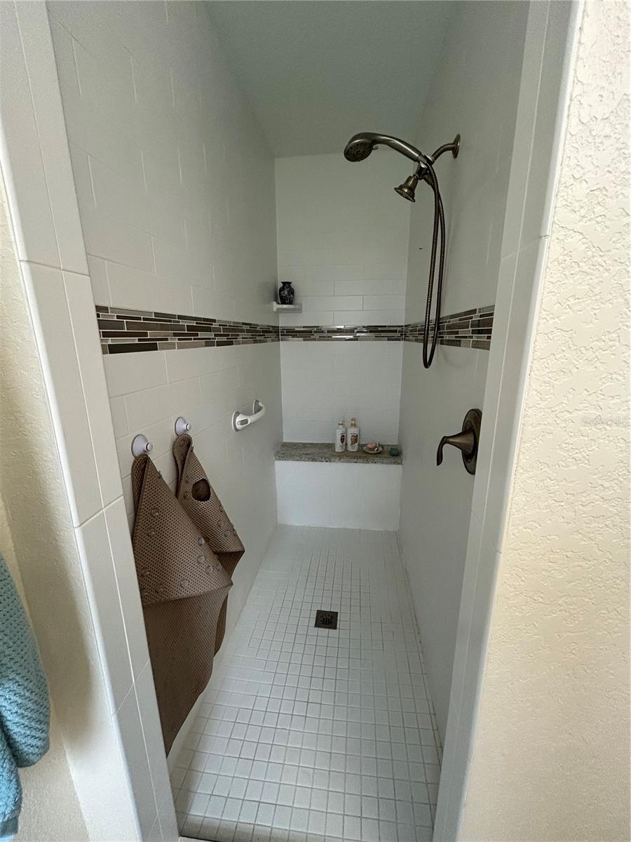1759 Hainsworth Ave Property Photo 6