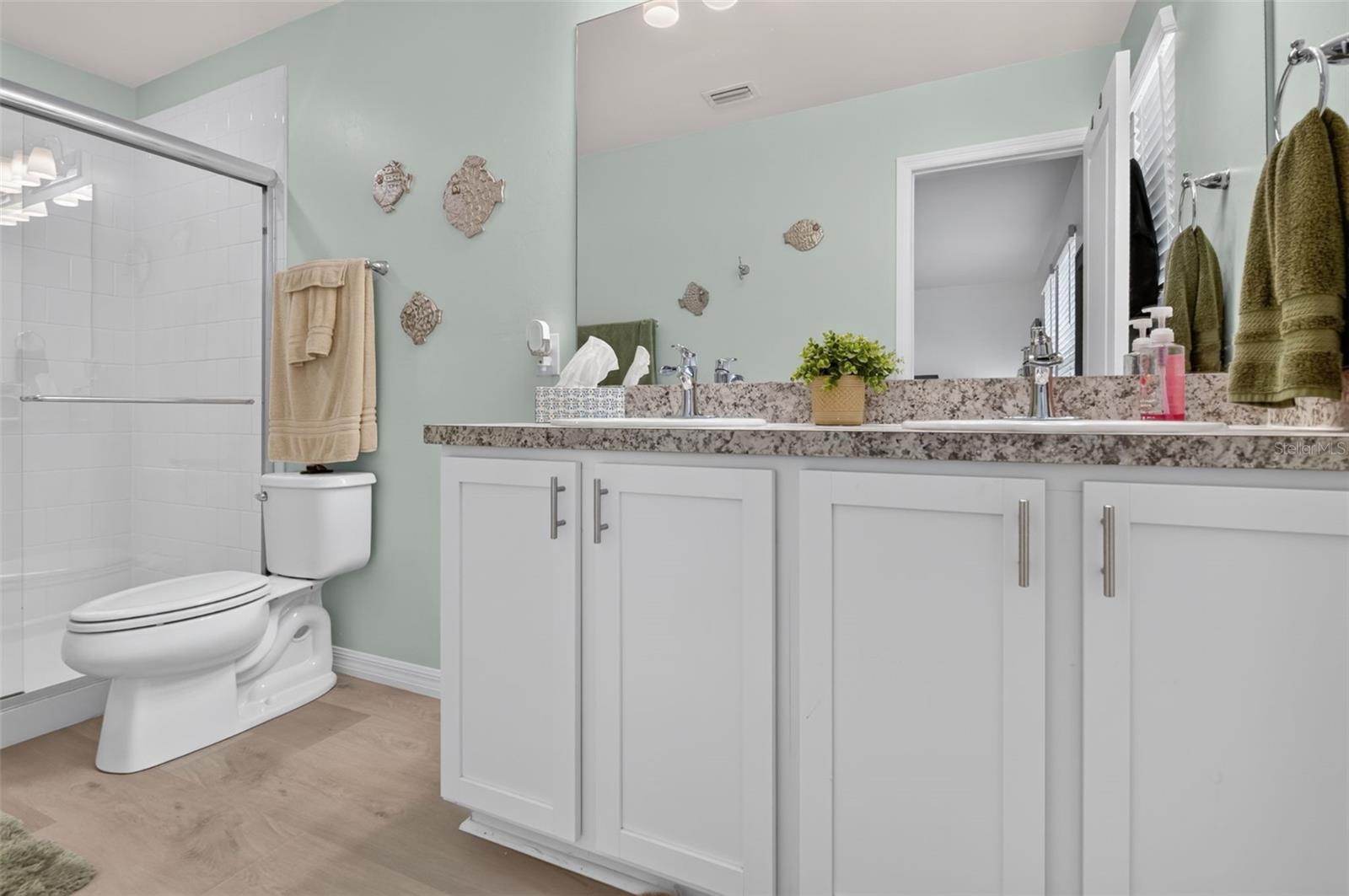 6381 Brant Bay Blvd #102 Property Photo 20