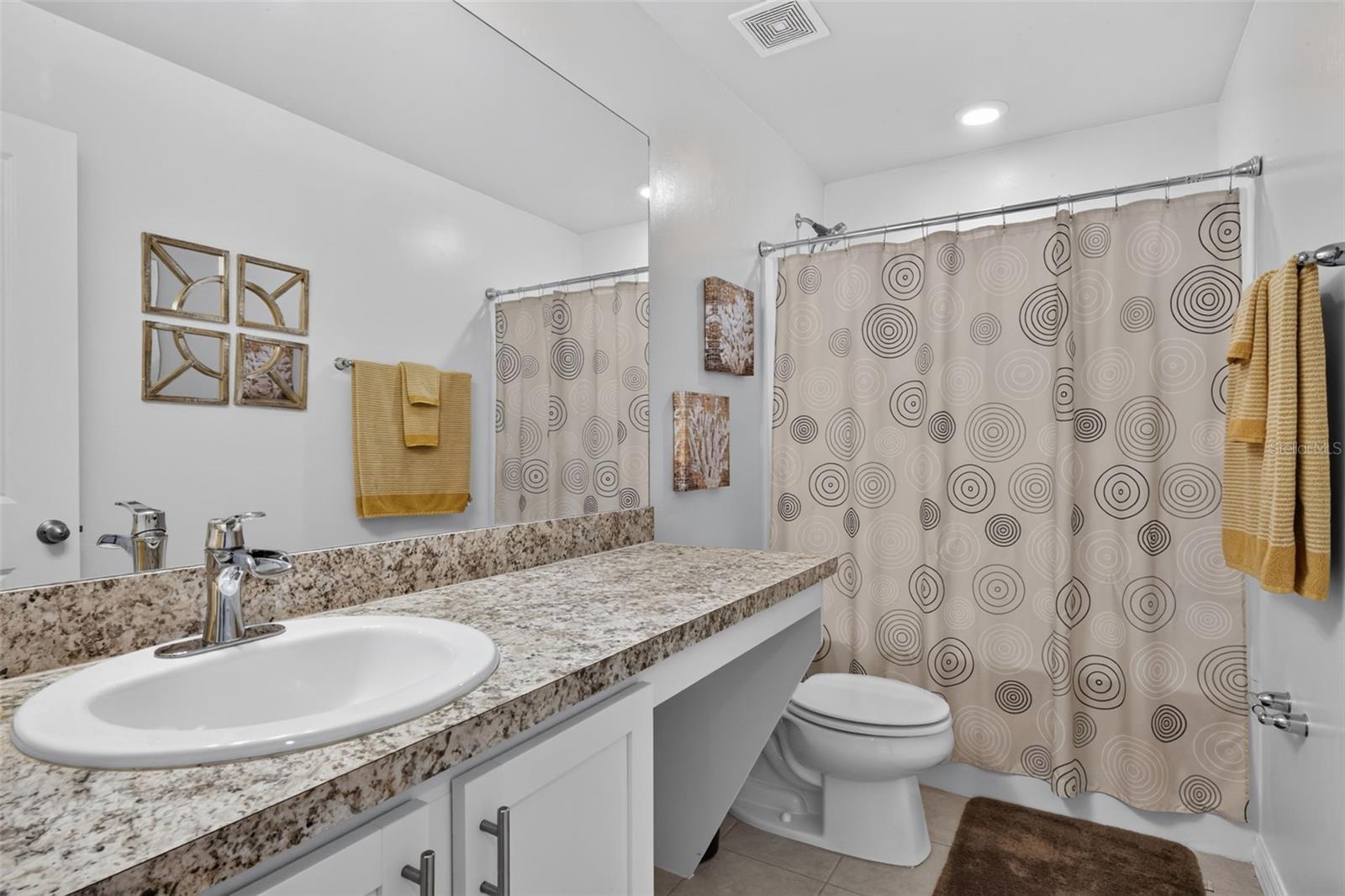 6381 Brant Bay Blvd #102 Property Photo 21