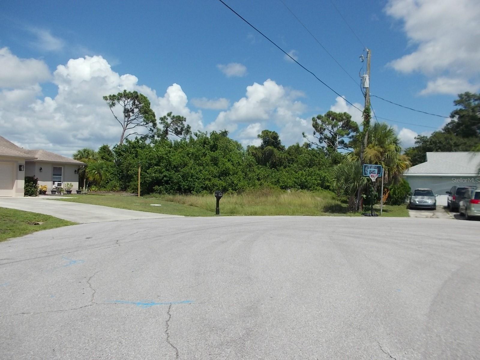 140 Swan Dr Property Photo 5