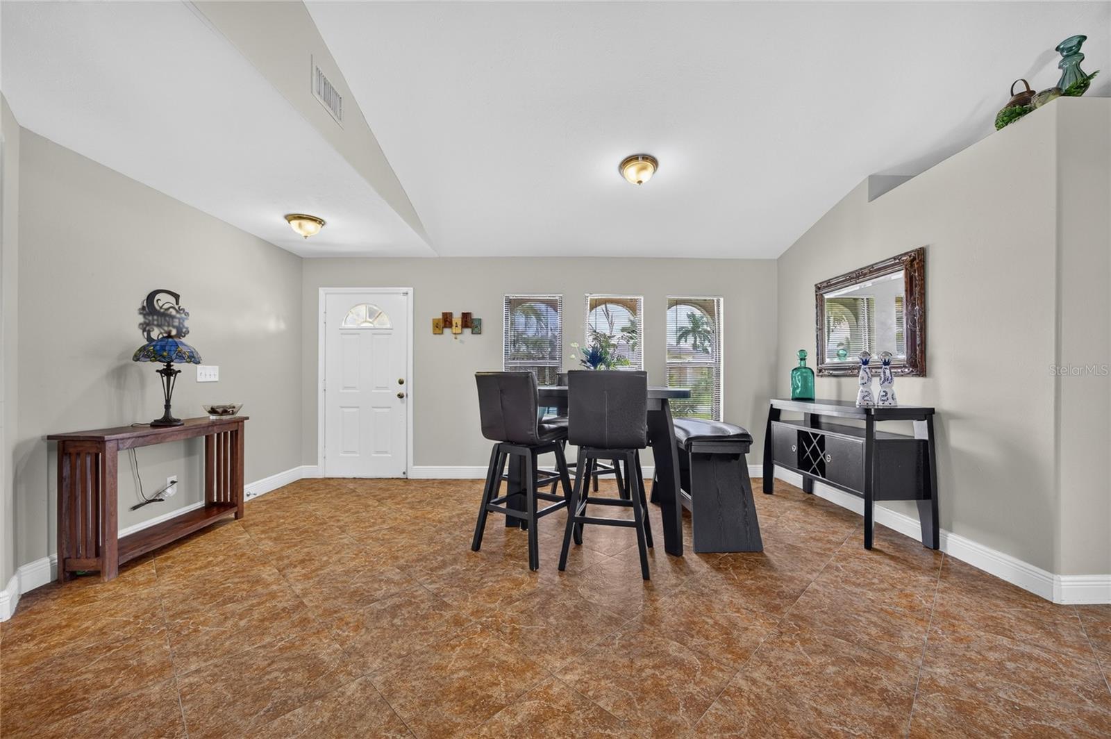 C7530497 Property Photo 4