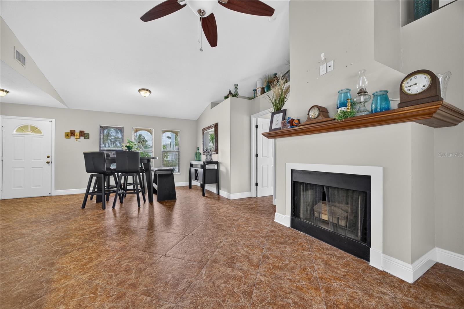 C7530497 Property Photo 7