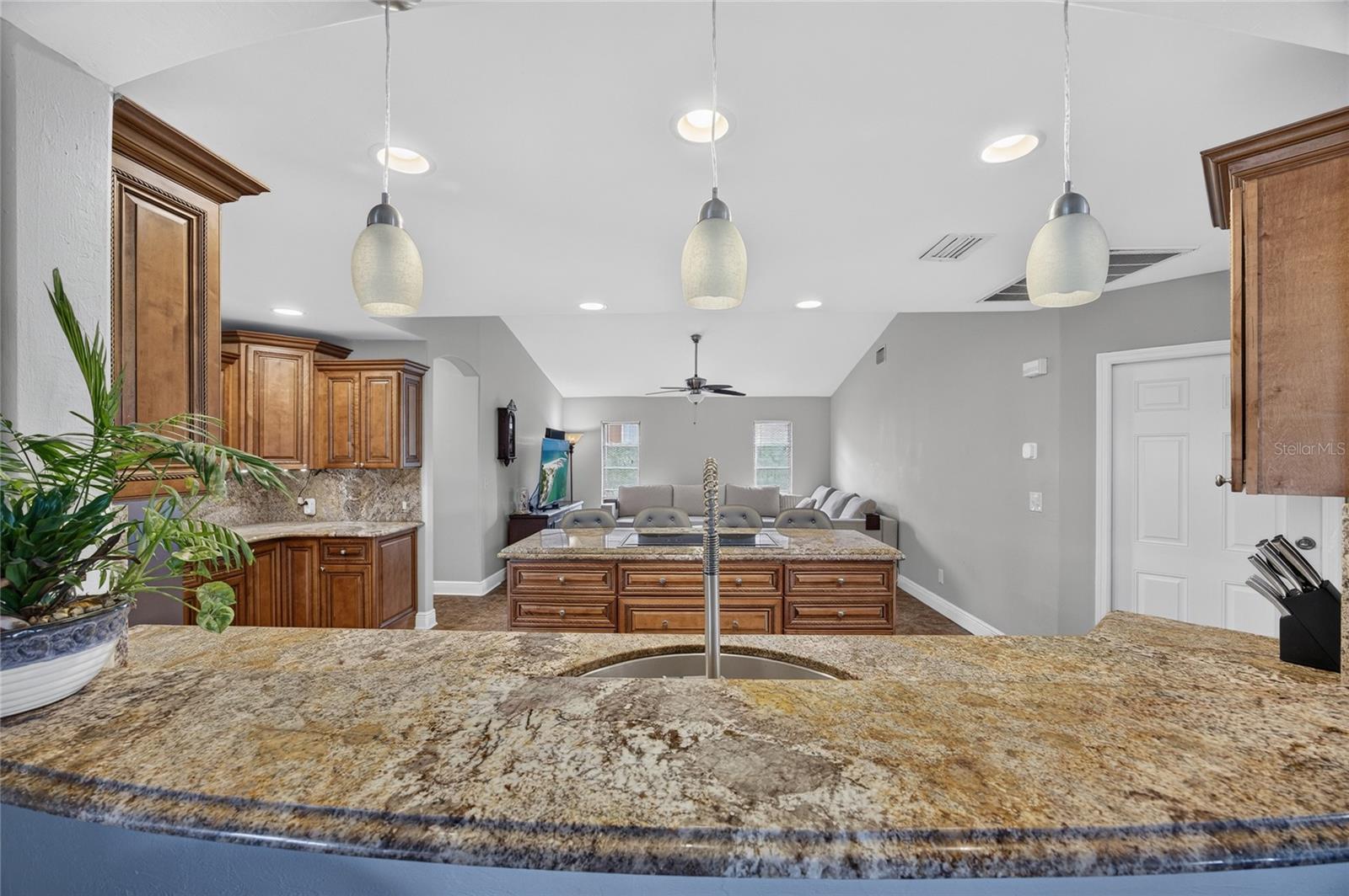 C7530497 Property Photo 13