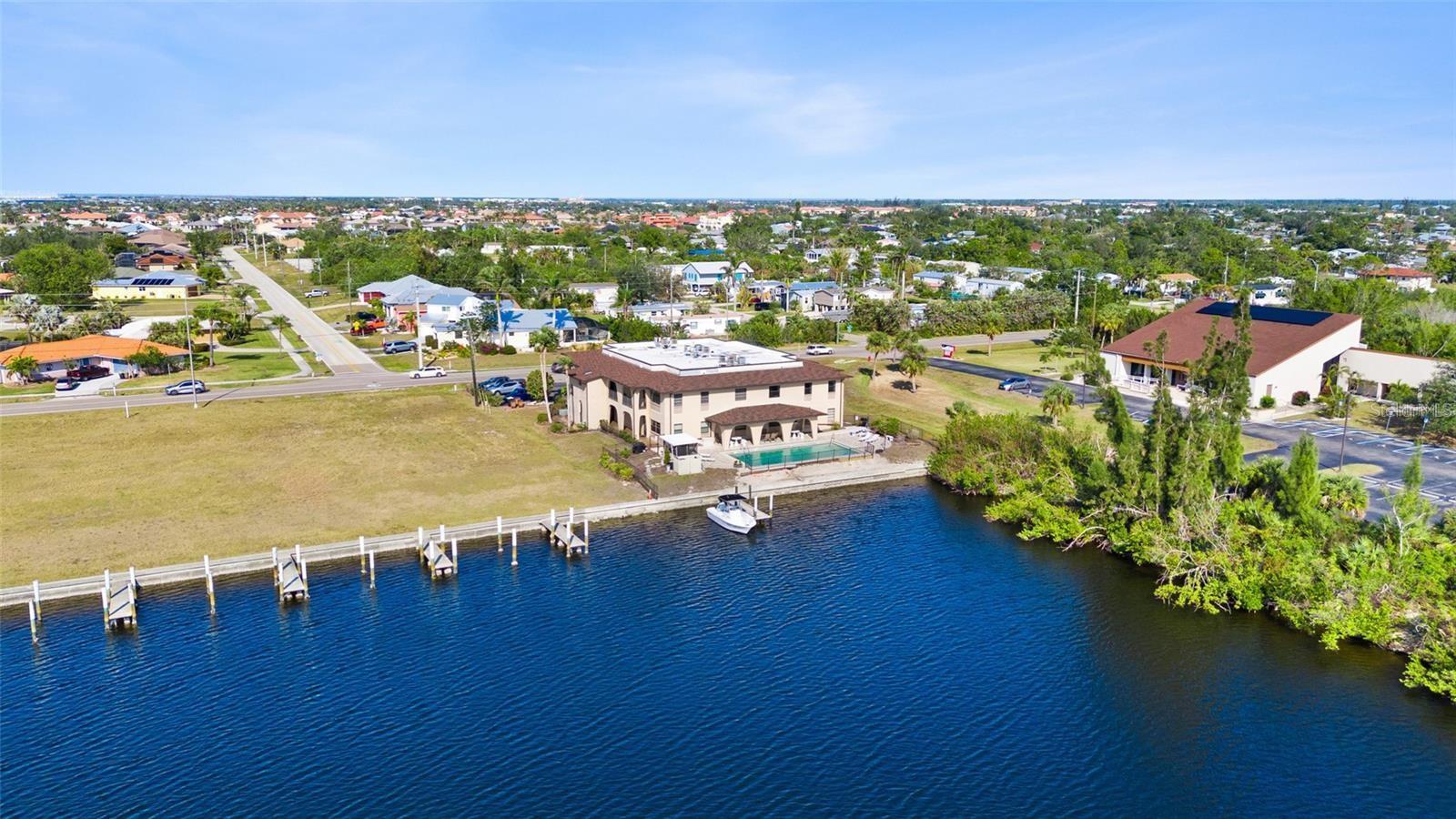 1217 AQUI ESTA DR #5 Property Photo 1