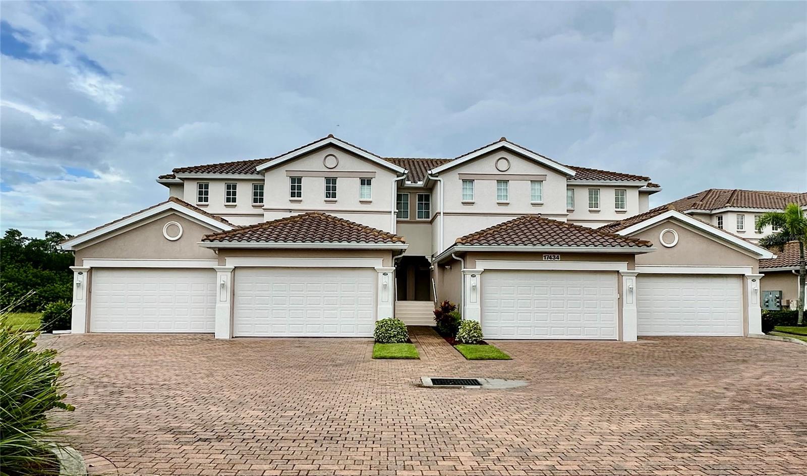 17434 Boca Vista Rd #1006 Property Photo 1