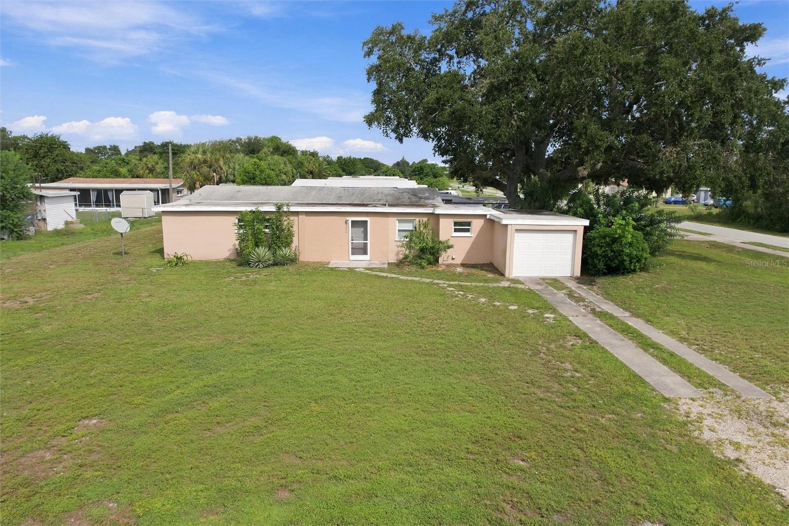 27264 SUNNYBROOK RD Property Photo 1