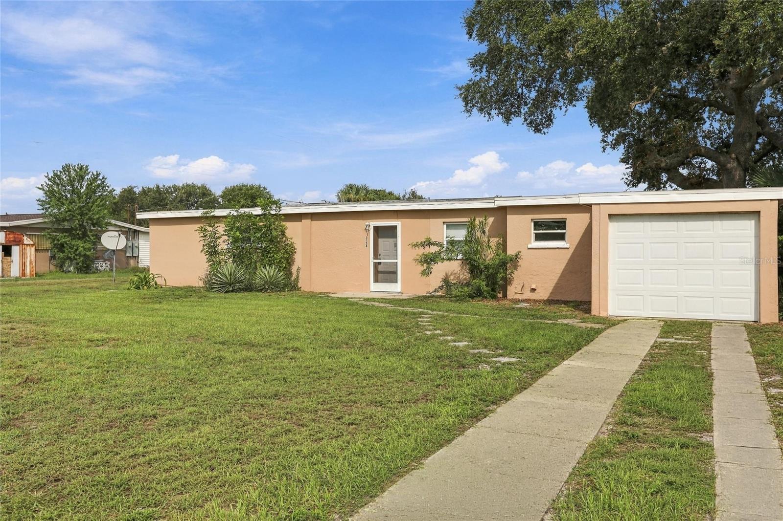 27264 Sunnybrook Rd Property Photo 3