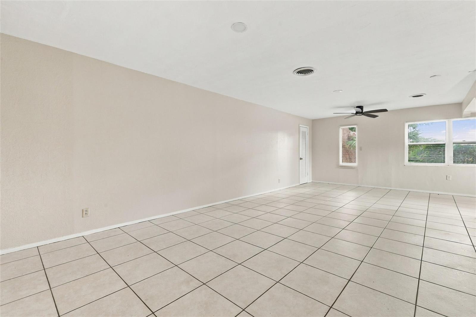 27264 Sunnybrook Rd Property Photo 12