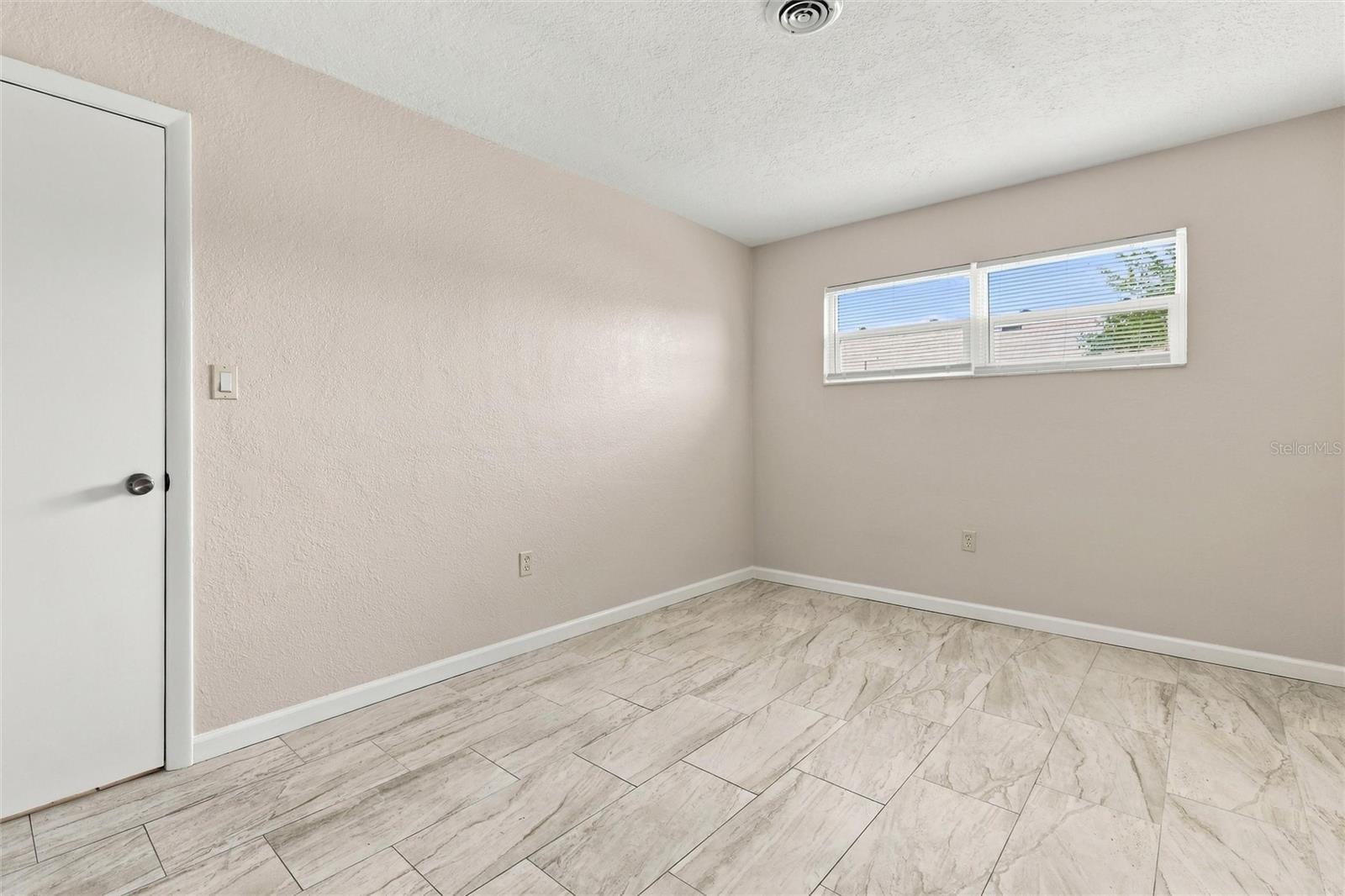 27264 Sunnybrook Rd Property Photo 17