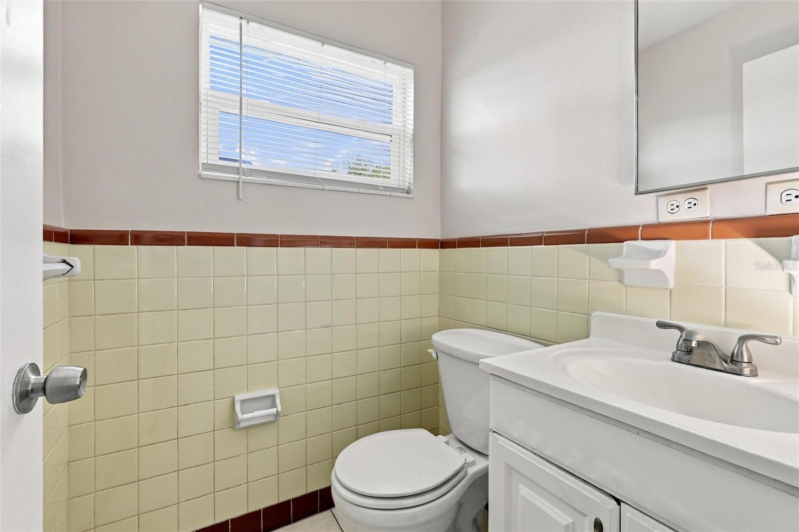 27264 Sunnybrook Rd Property Photo 22