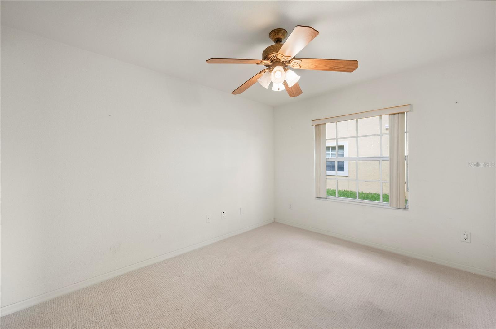 1295 Saxony Cir #2106 Property Photo 24
