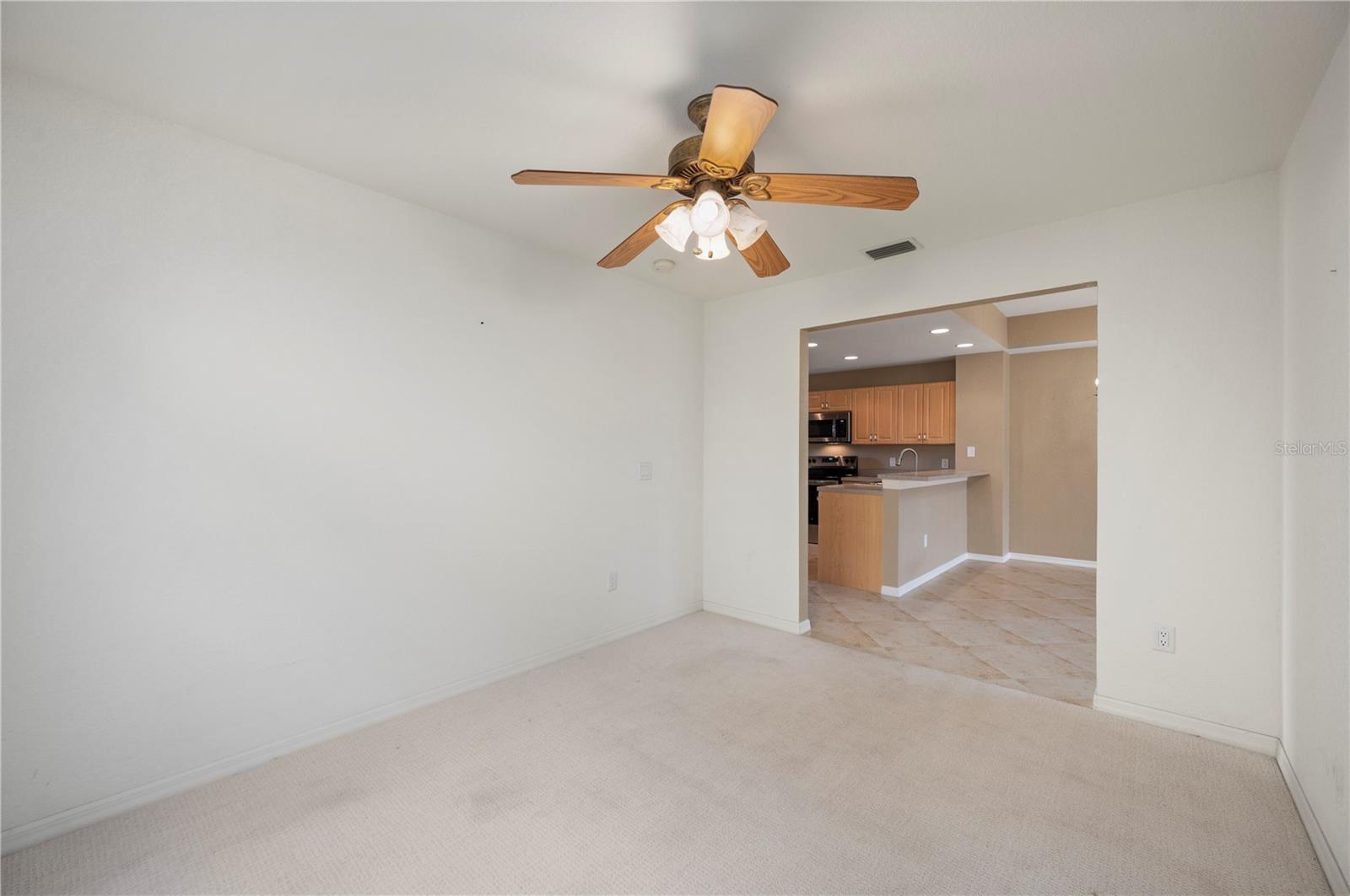 1295 Saxony Cir #2106 Property Photo 25