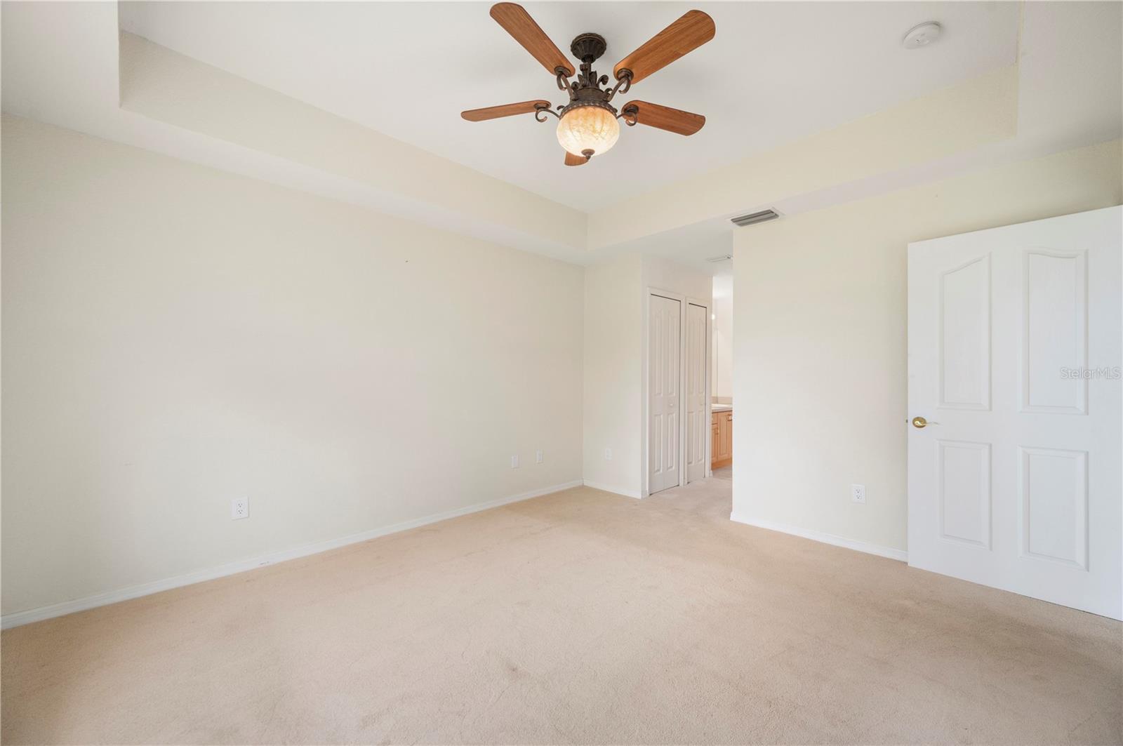 1295 Saxony Cir #2106 Property Photo 32
