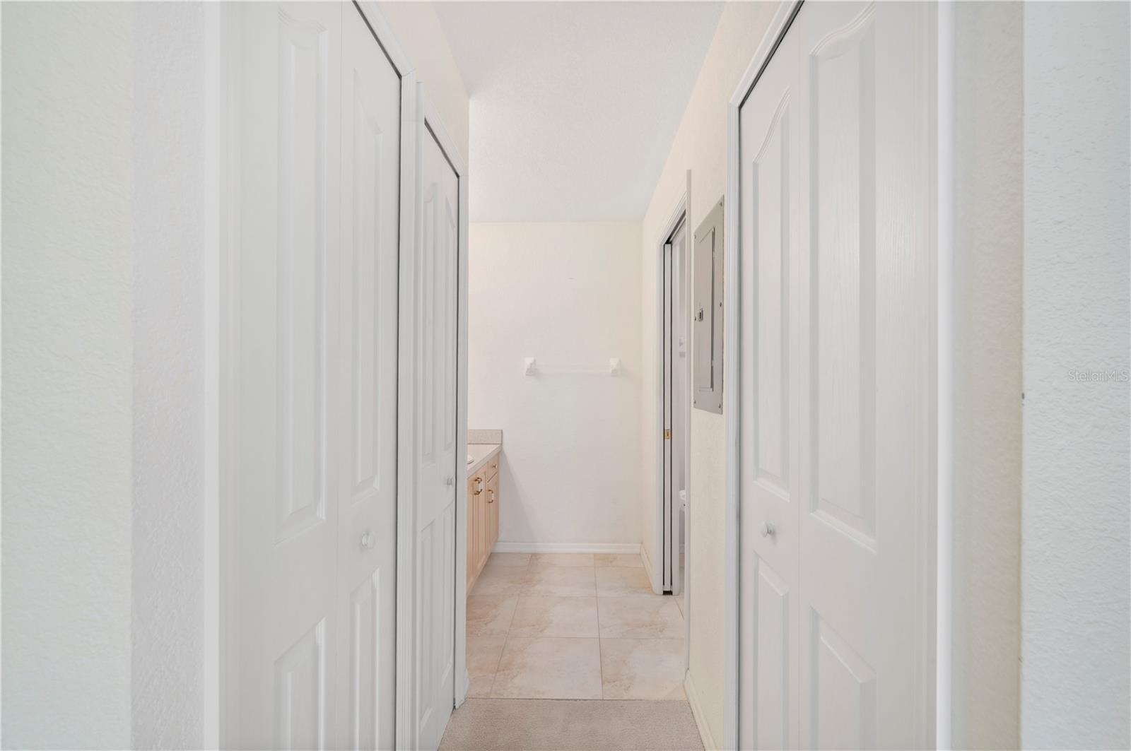 1295 Saxony Cir #2106 Property Photo 33