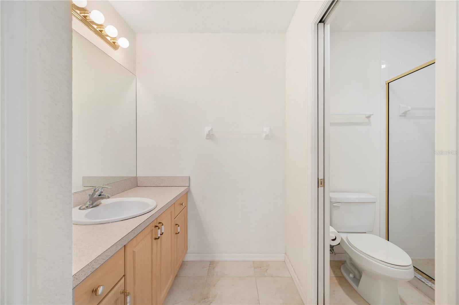 1295 Saxony Cir #2106 Property Photo 34