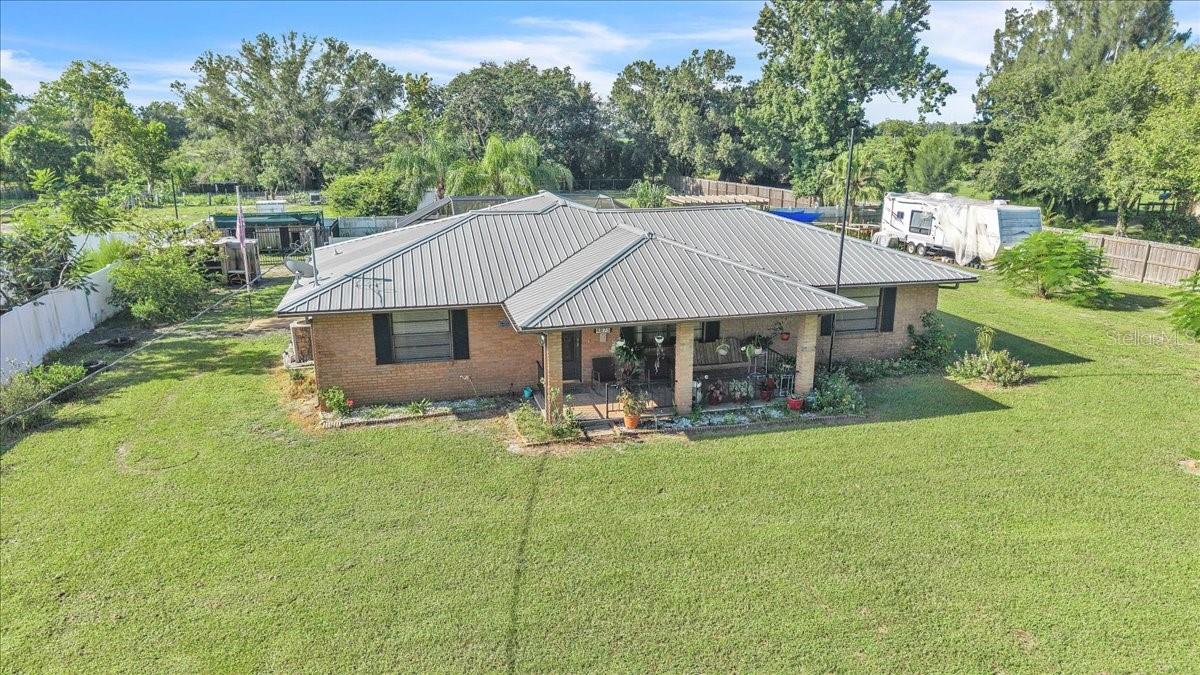 4875 Se Apache Dr Property Photo 2