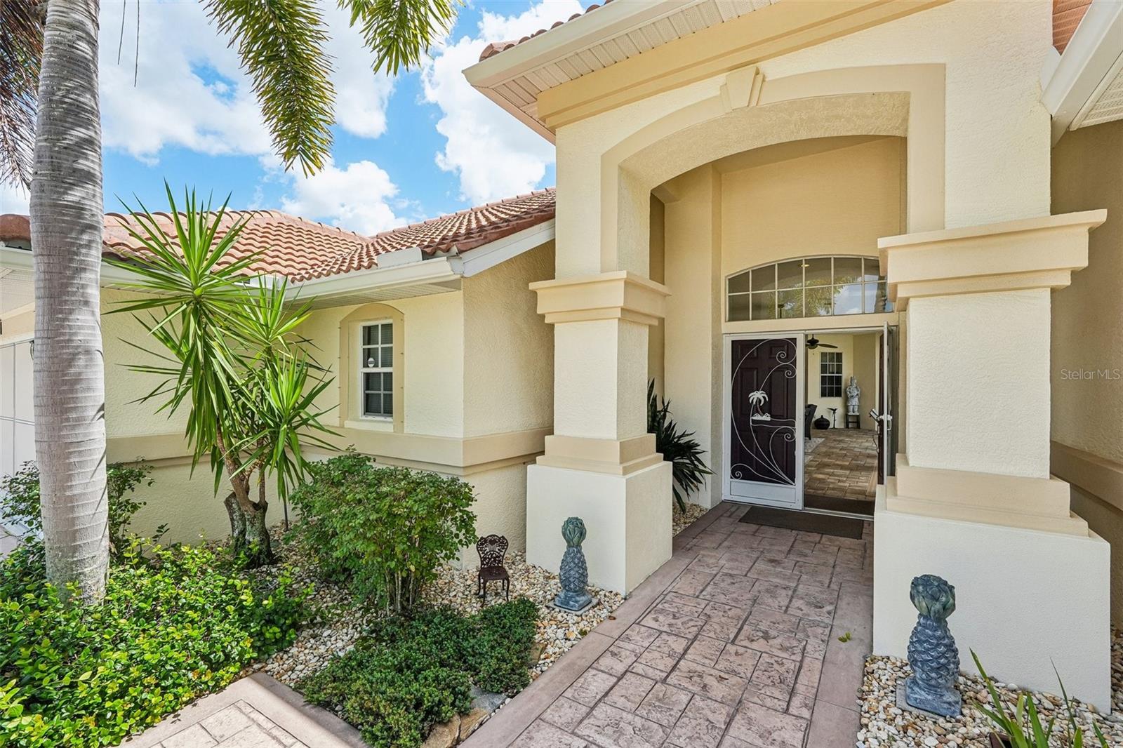 26355 Feathersound Dr Property Photo 5