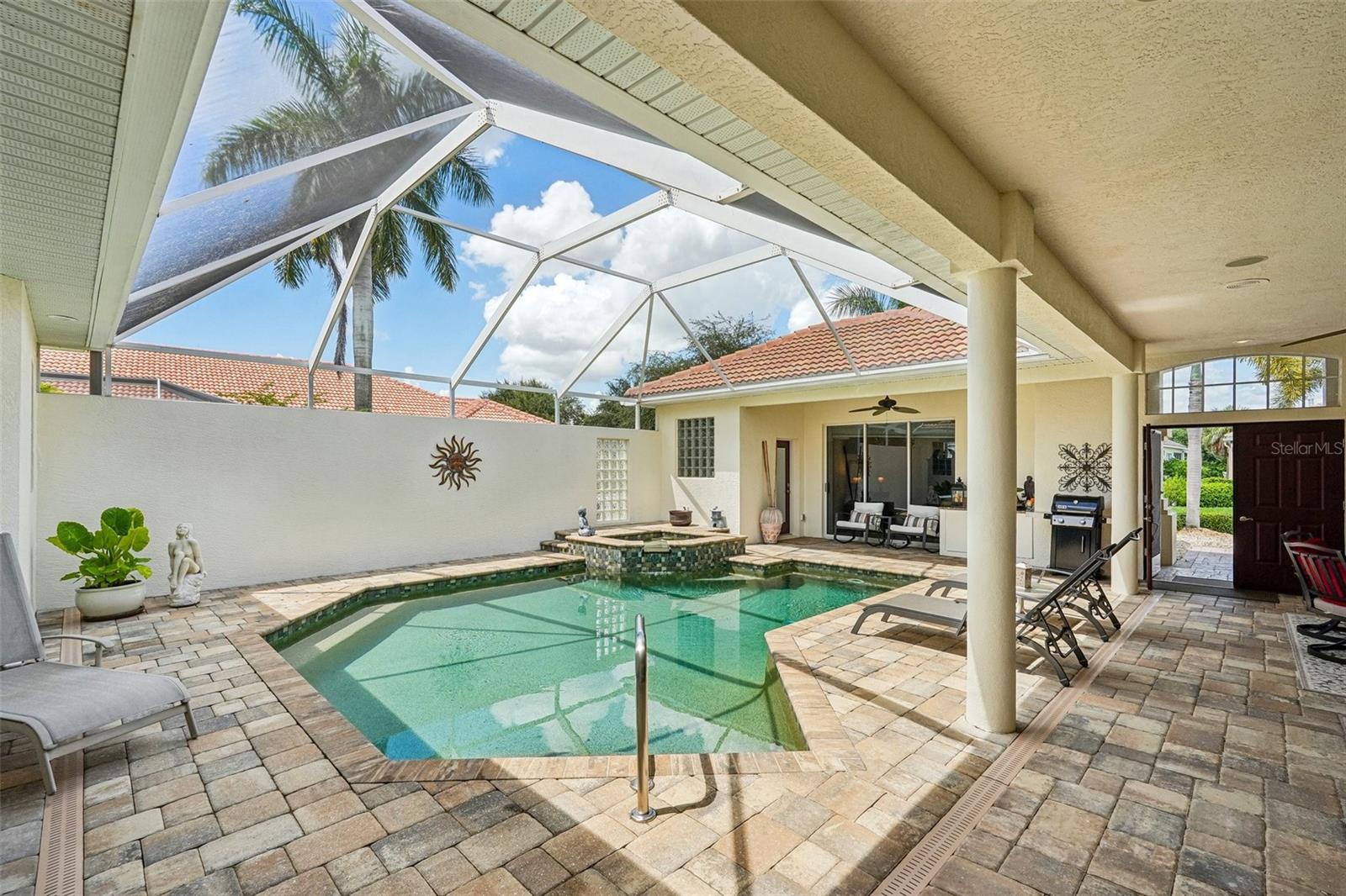 26355 Feathersound Dr Property Photo 11