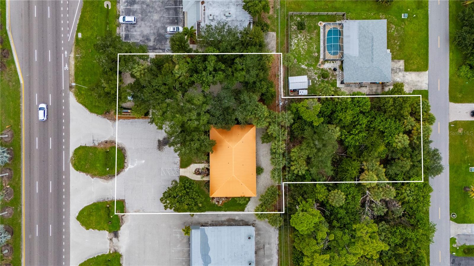 2716 Tamiami Trl Property Photo 4
