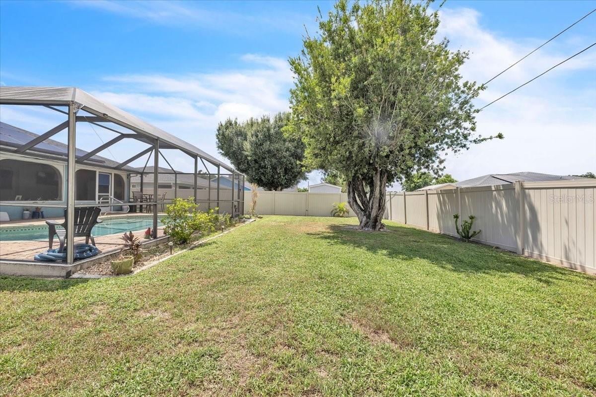 766 Sidney Ter Property Photo 27