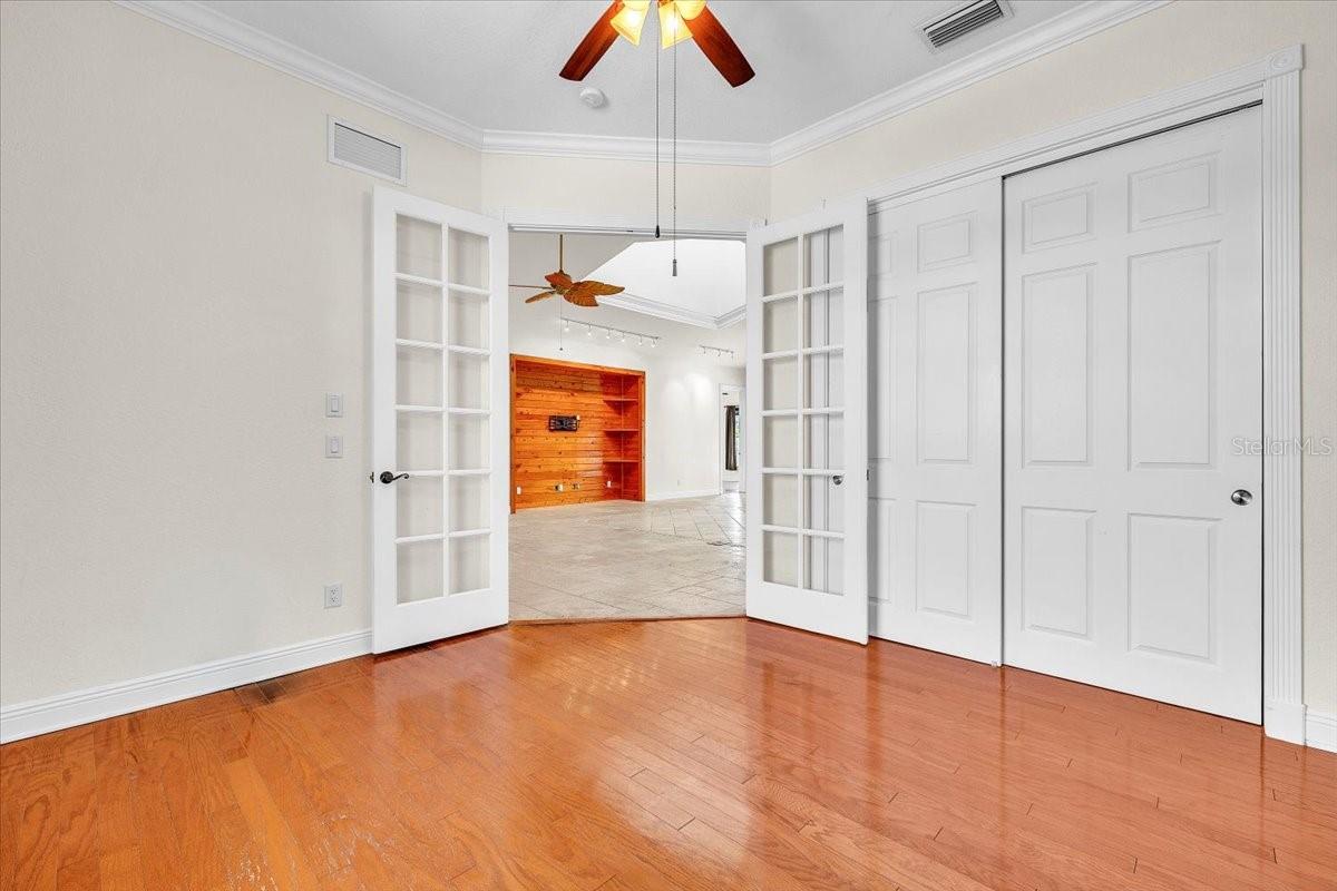 219 Singapore Rd Property Photo 27