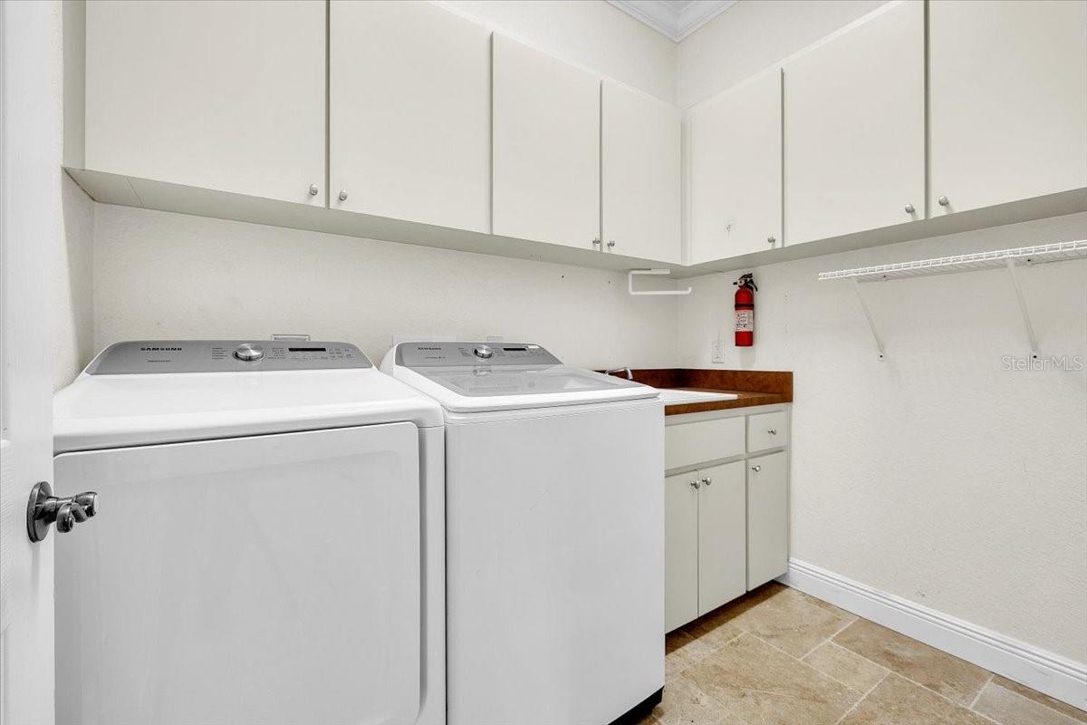 219 Singapore Rd Property Photo 28