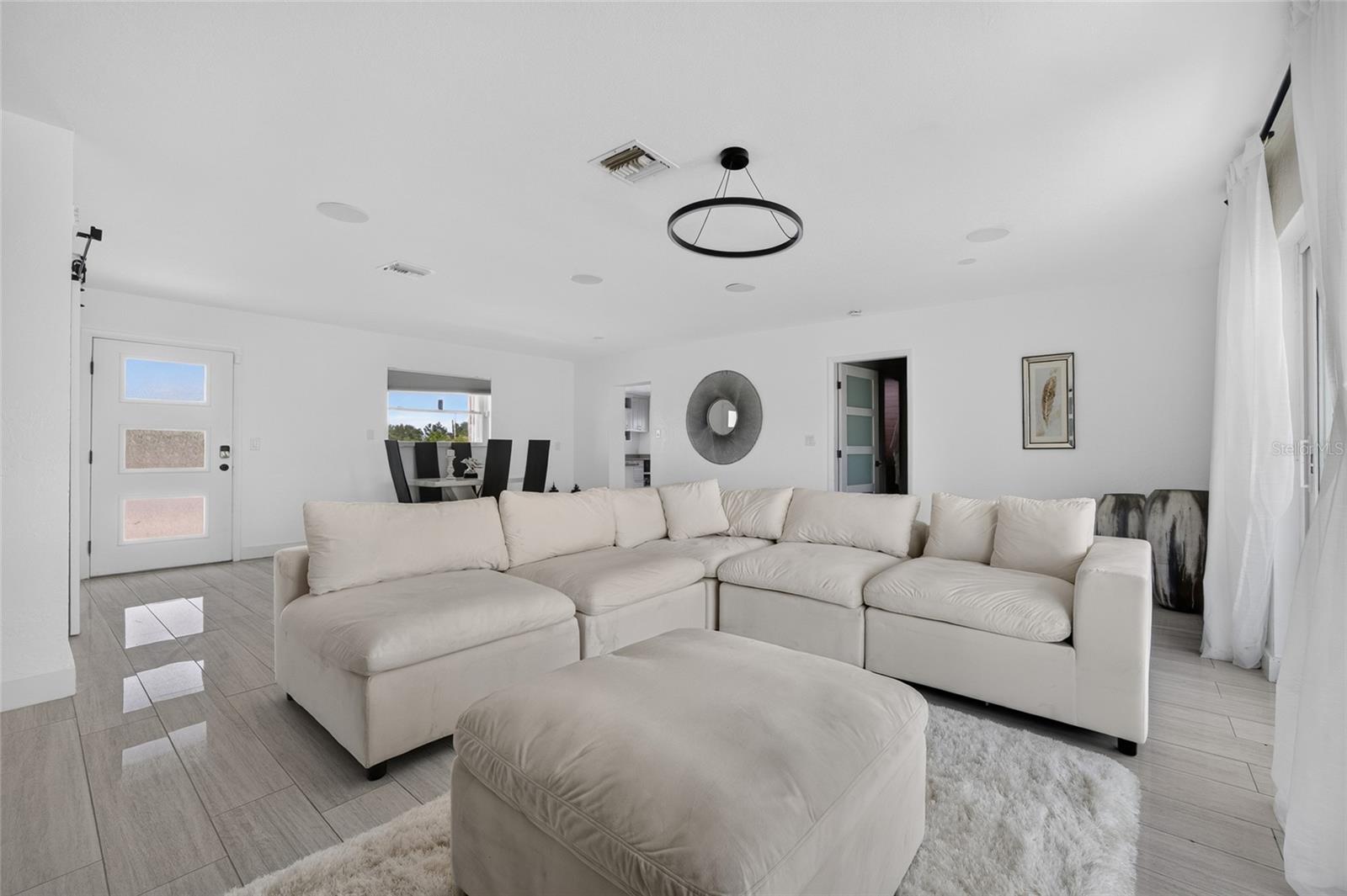 6484 Angle Pl Property Photo 6