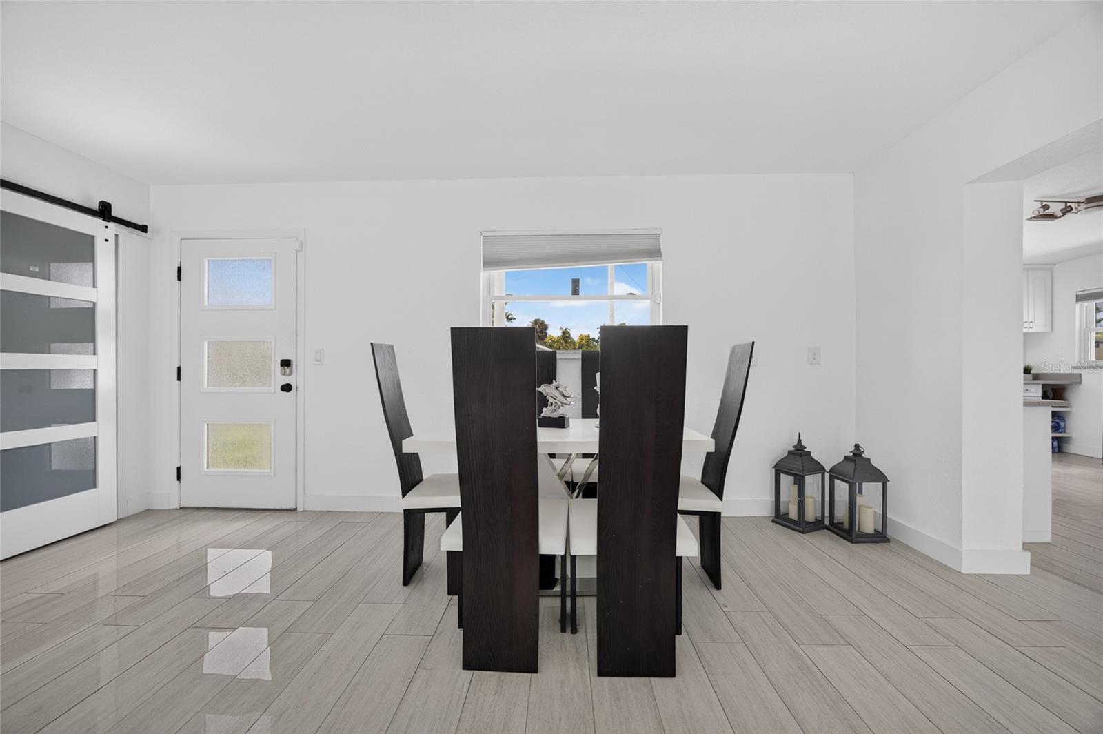 6484 Angle Pl Property Photo 11