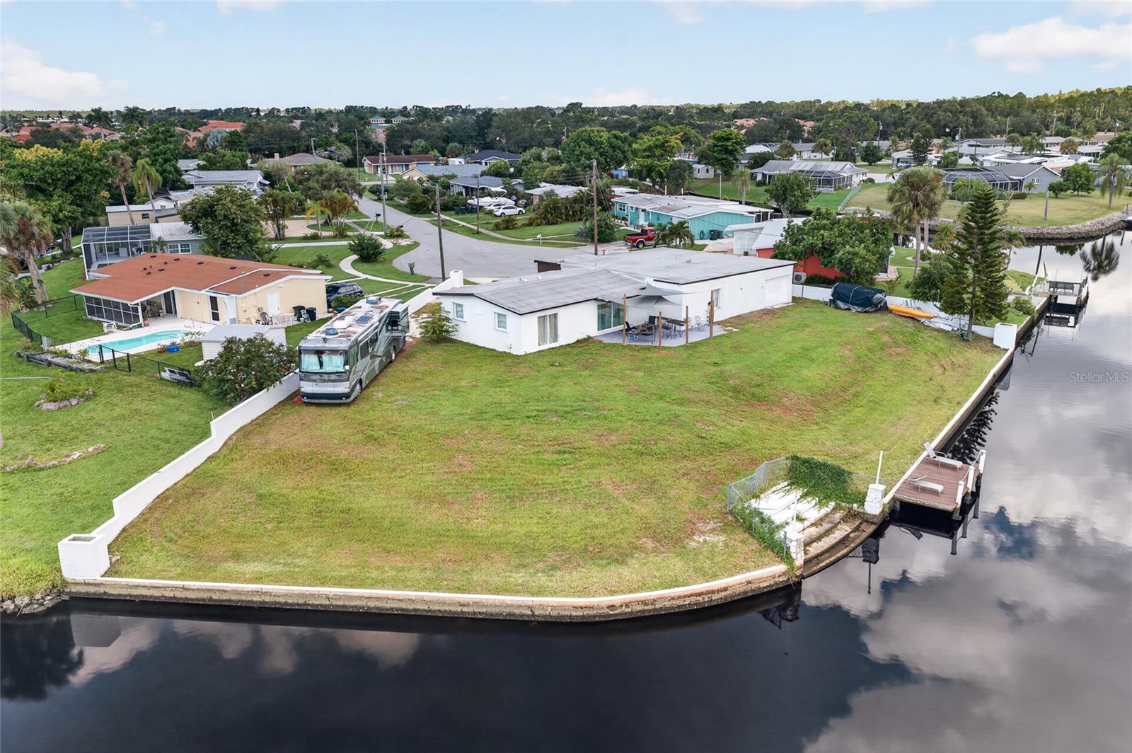 6484 Angle Pl Property Photo 33