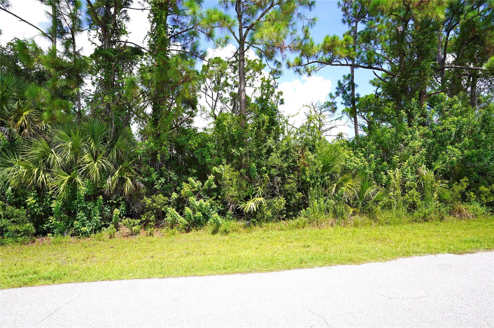 13265 Finkle Ave Property Photo 2