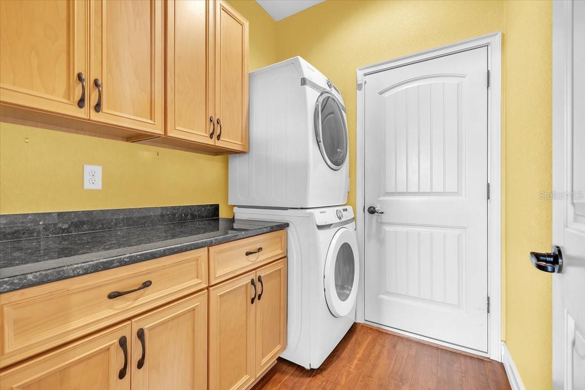 309 Shreve St Property Photo 24