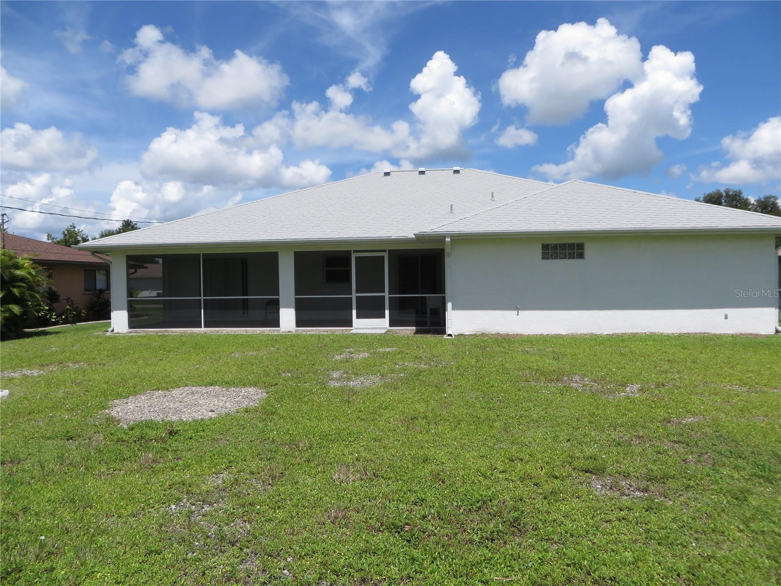 22353 La Guardia Ave Property Photo 2