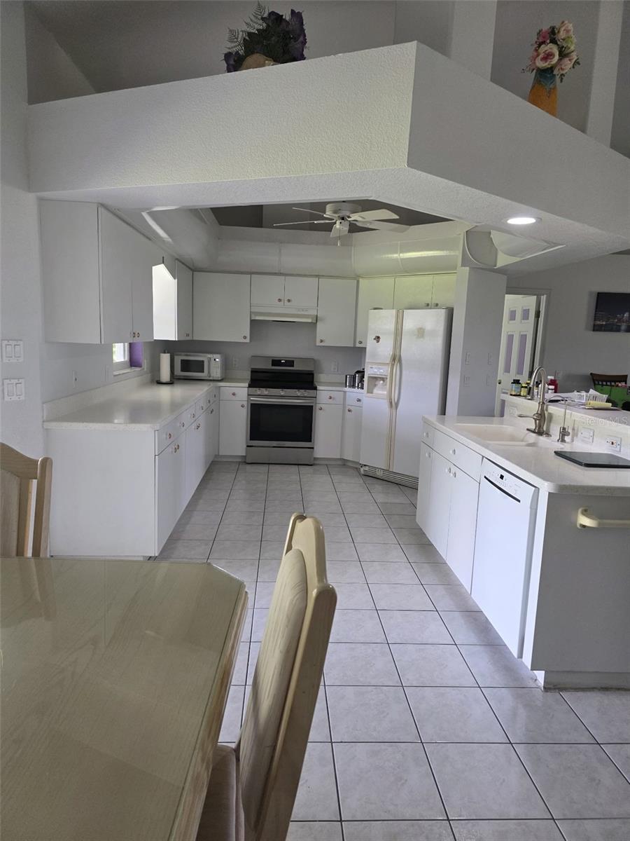 22353 La Guardia Ave Property Photo 3