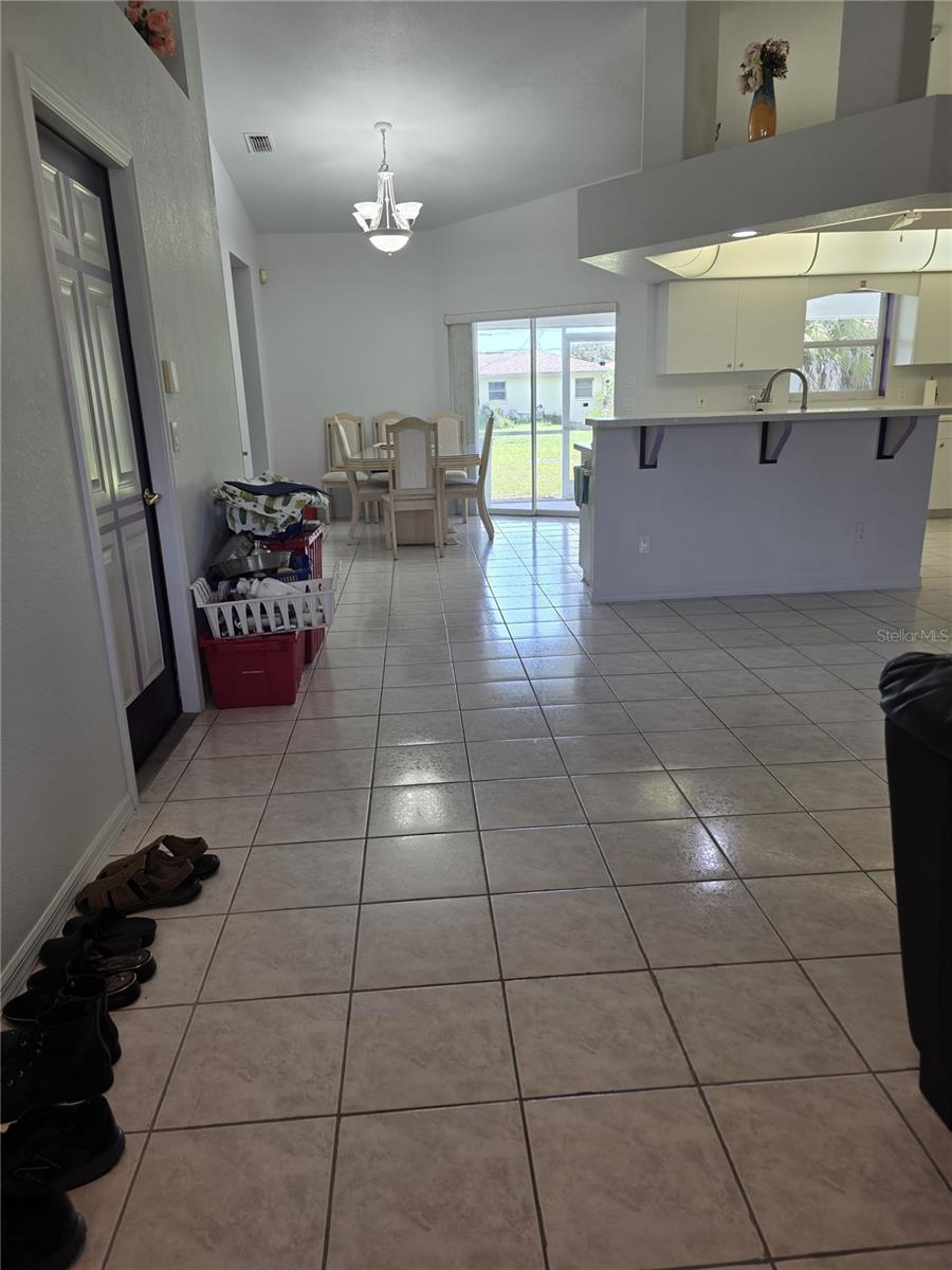22353 La Guardia Ave Property Photo 4