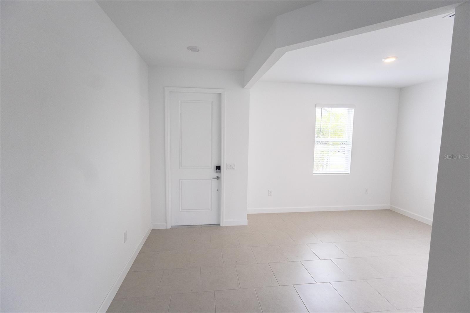 45084 Pipevine Cir Property Photo 5