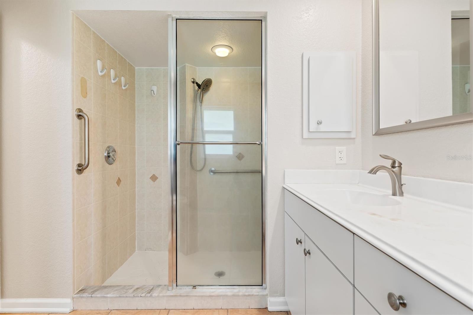 2058 Emrick St Property Photo 20