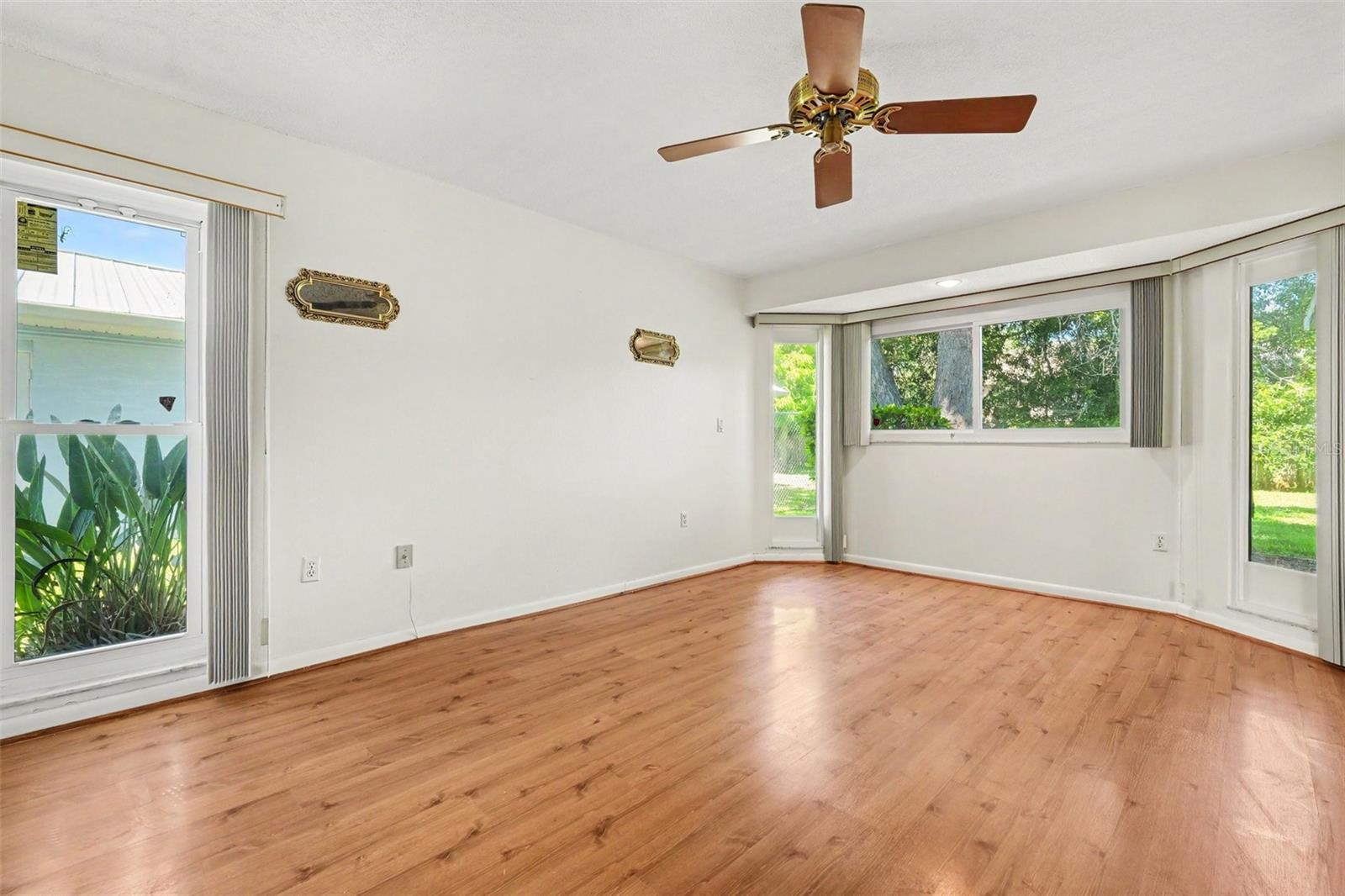 23174 Hemenway Ave Property Photo 18