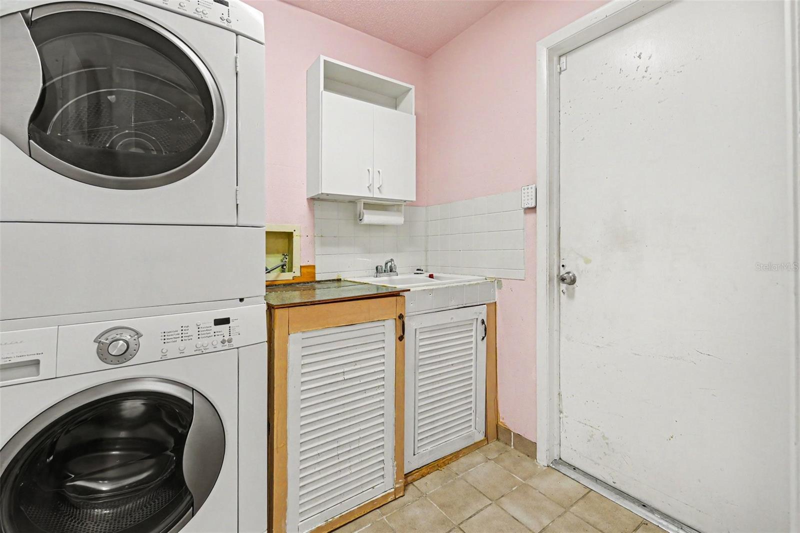 23174 Hemenway Ave Property Photo 28